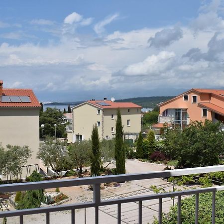 Apartments Green Oasis Malinska Exterior foto