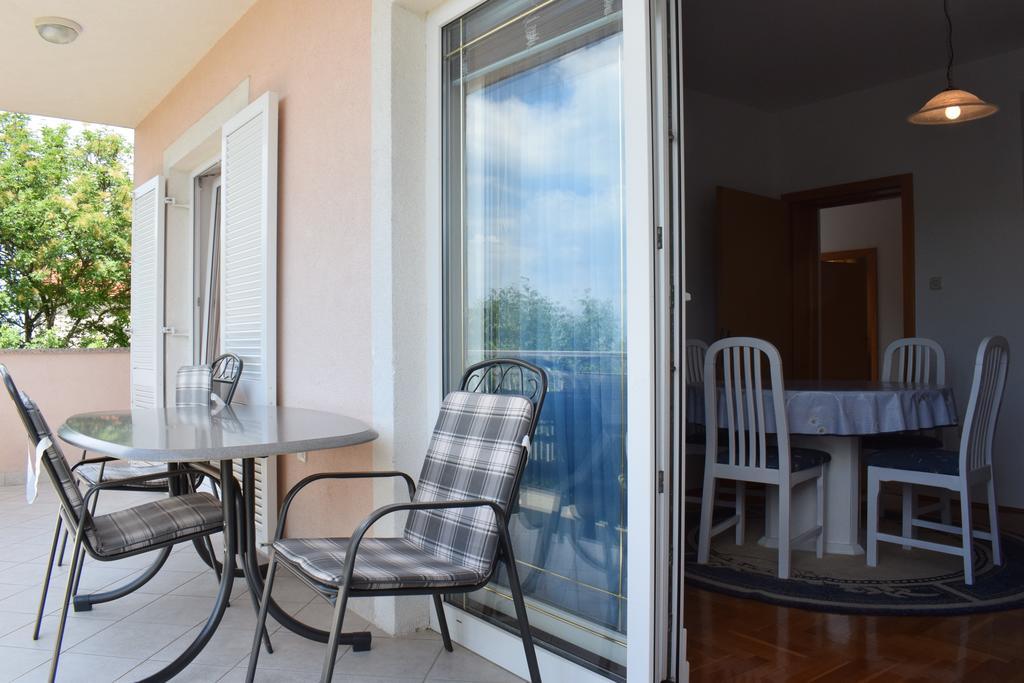 Apartments Green Oasis Malinska Exterior foto