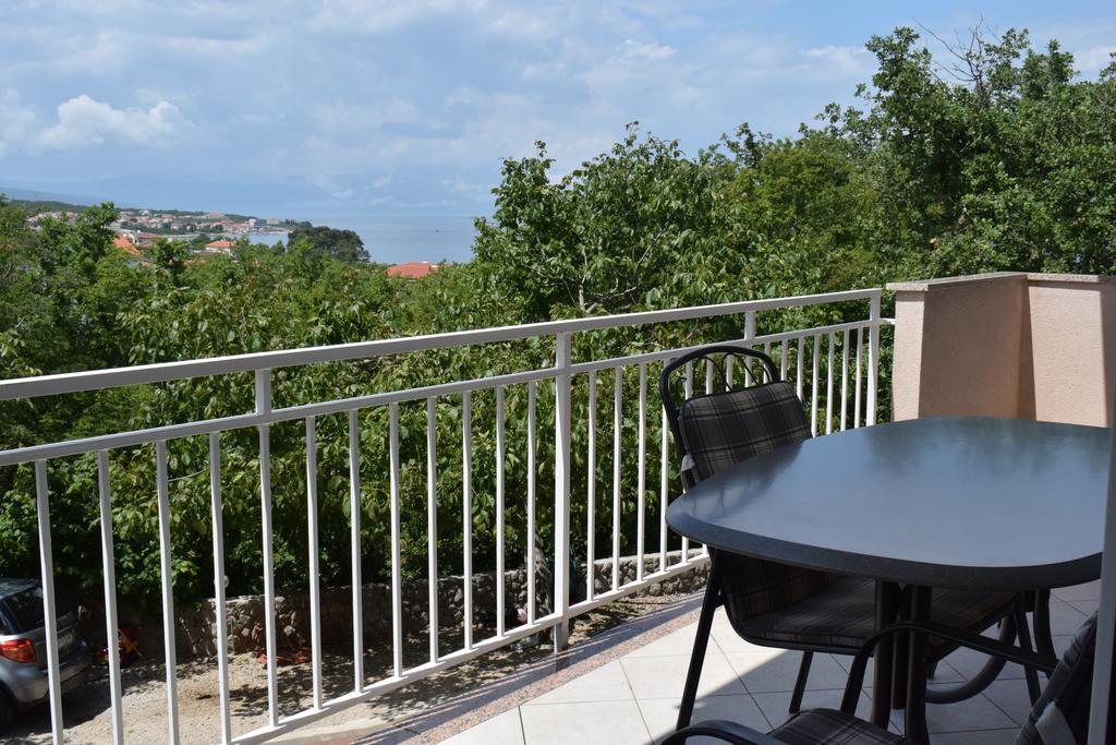 Apartments Green Oasis Malinska Exterior foto
