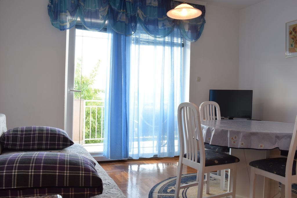 Apartments Green Oasis Malinska Exterior foto